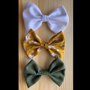 Hair bows